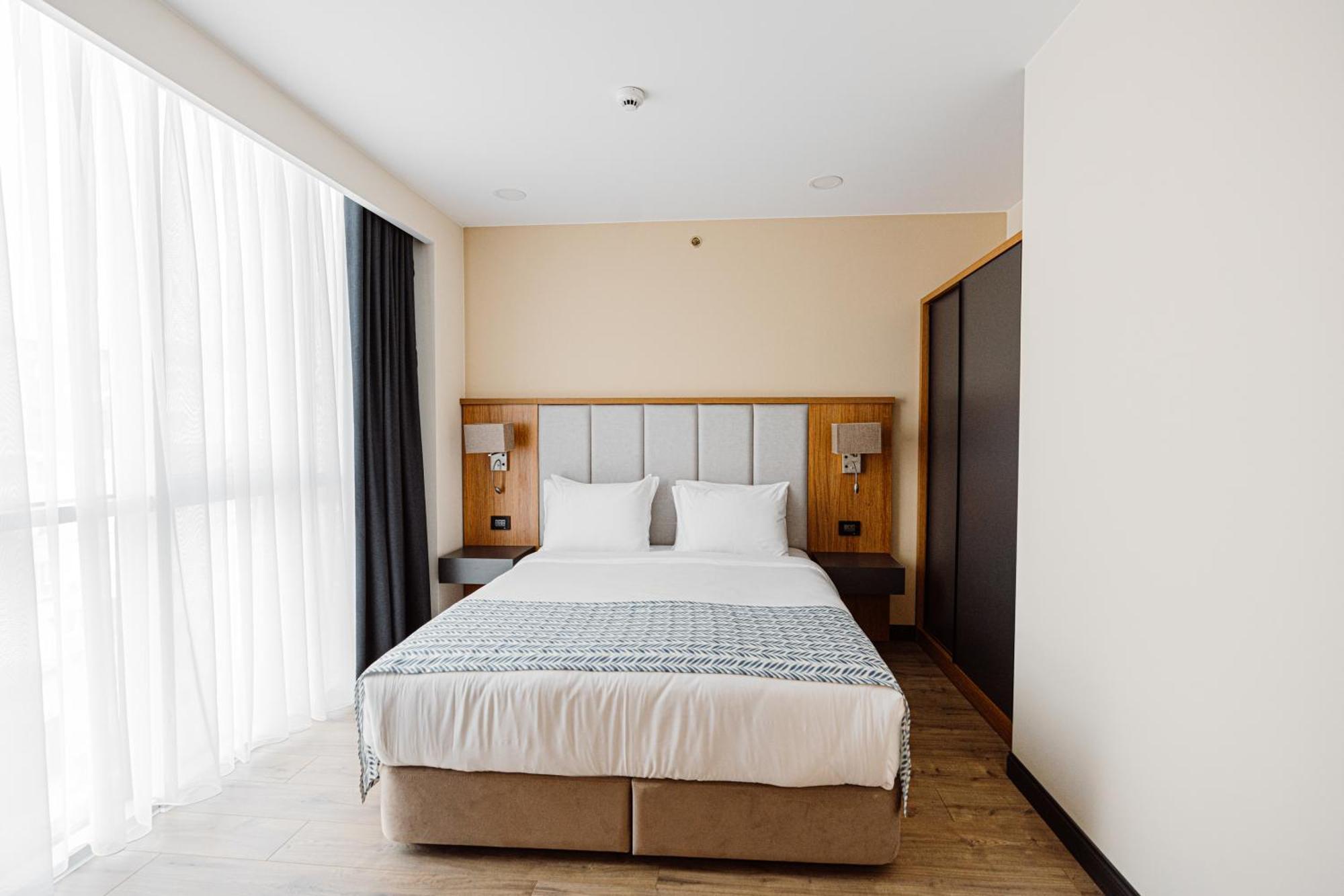 Best Western Plus Batumi Exterior foto